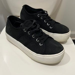 Steve Madden sneakers